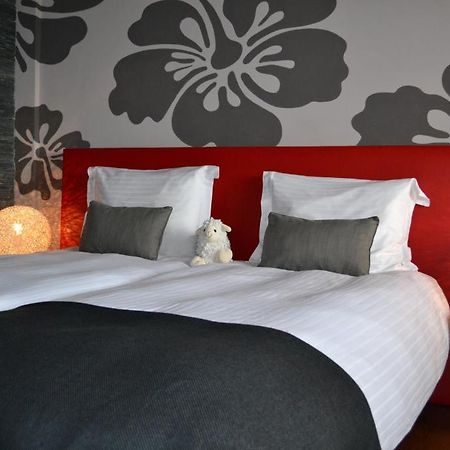 Bed & Breakfast Flowerzzz... Rotterdam Dış mekan fotoğraf